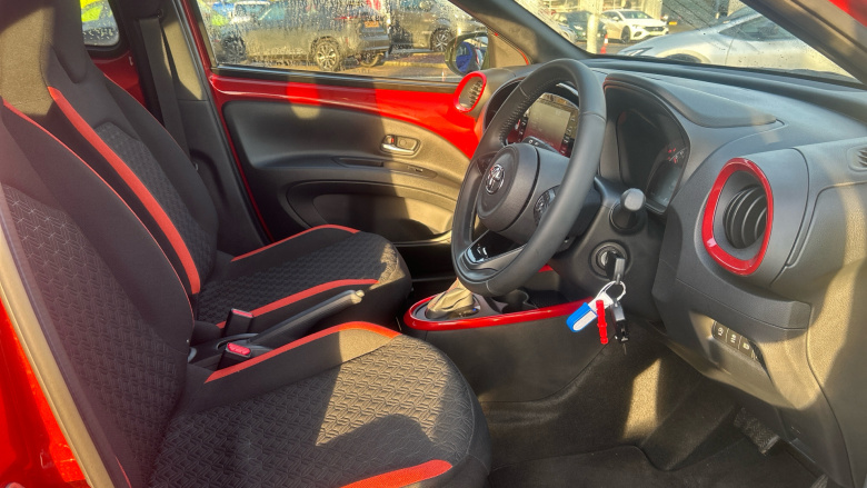 Toyota Aygo X 1.0 VVT-i Edge 5dr Auto Petrol Hatchback